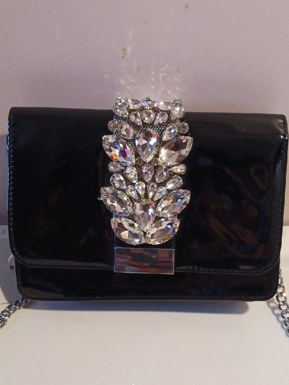 Rachel Zoe ⚜️Elegant Black Patent Crystal-Embellished Clutch with Chain